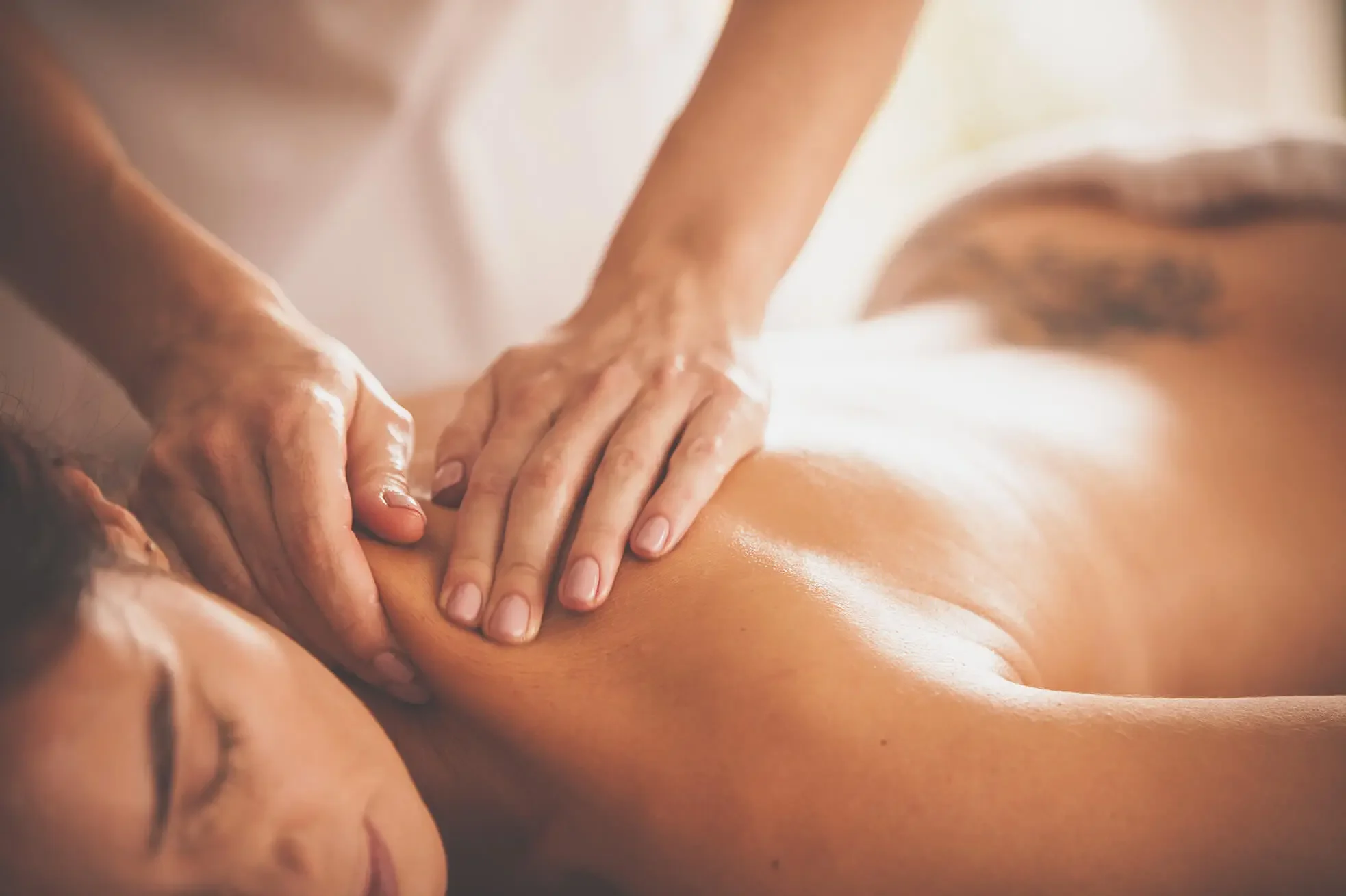 Sublimer Votre Élégance Naturelle par une Maîtrise Précise.